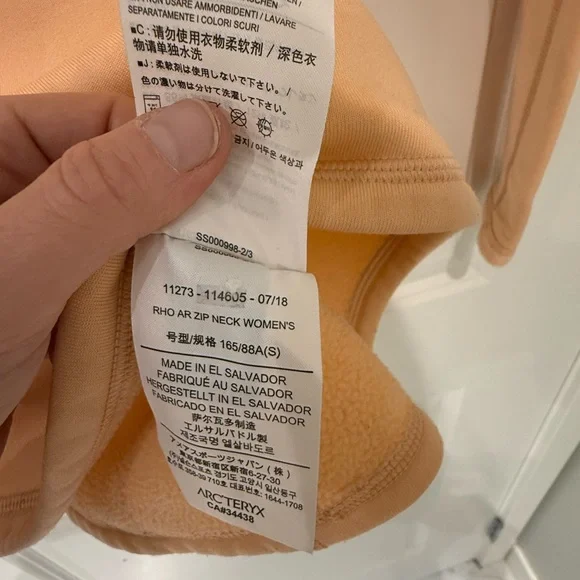 Arc’teryx Rho AR Zip Neck - Women’s Small - Colour Peach - Picture 4 of 6